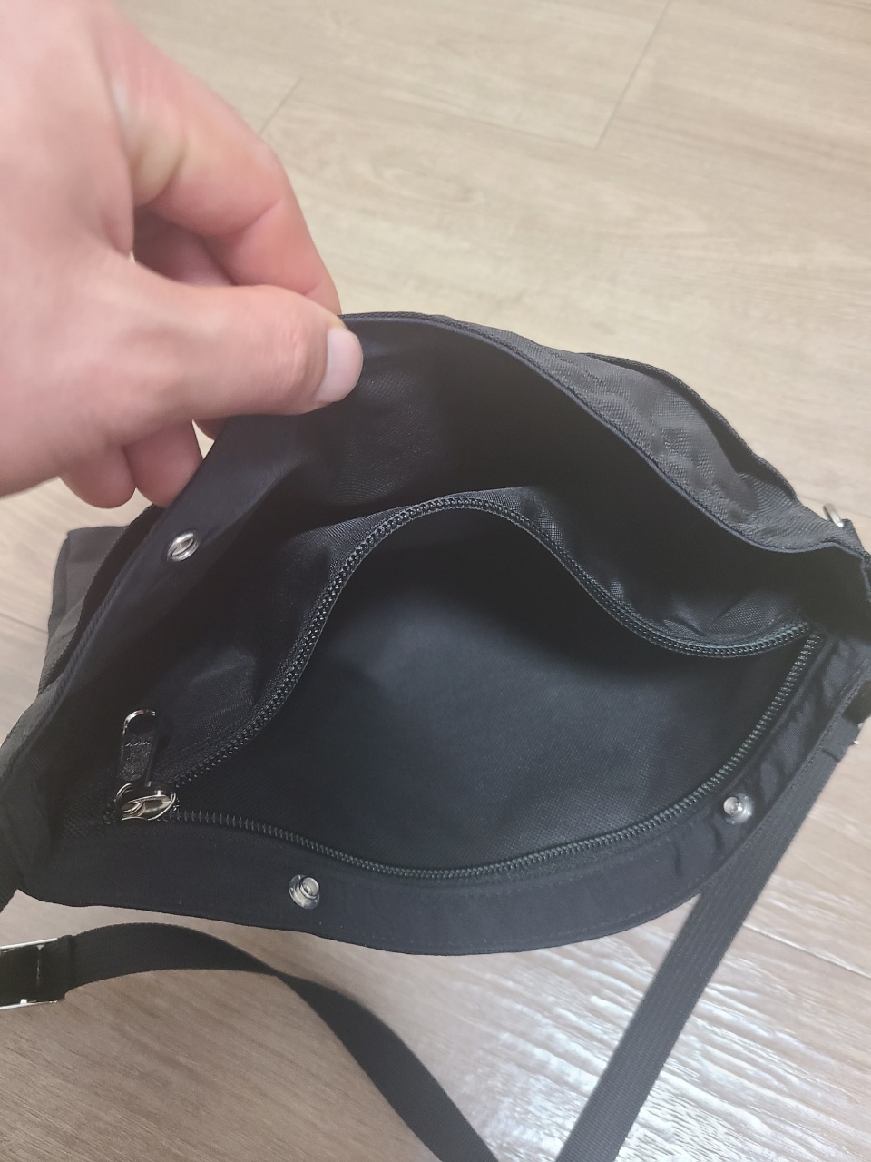 지퍼 주머니