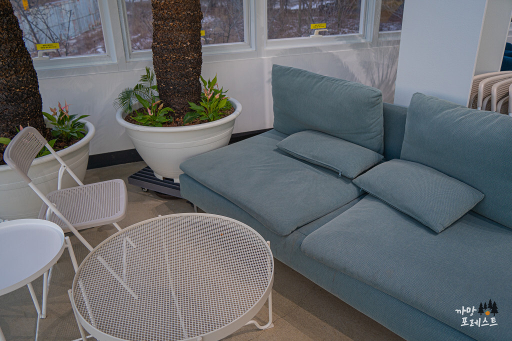 파주 문지리 535 카페 테이블