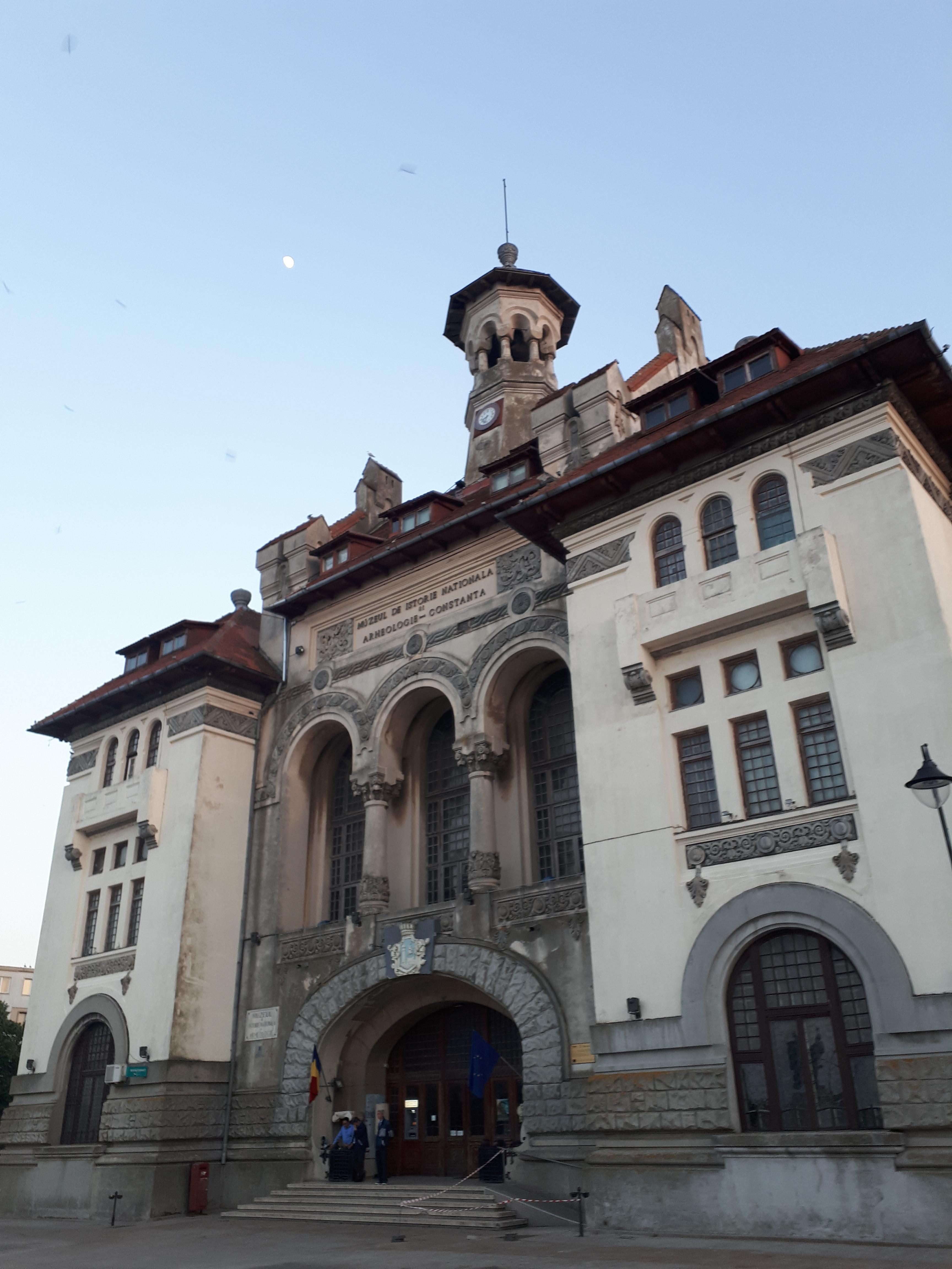 루마니아 콘스탄차 국립 역사와 고고학 박물관 입구