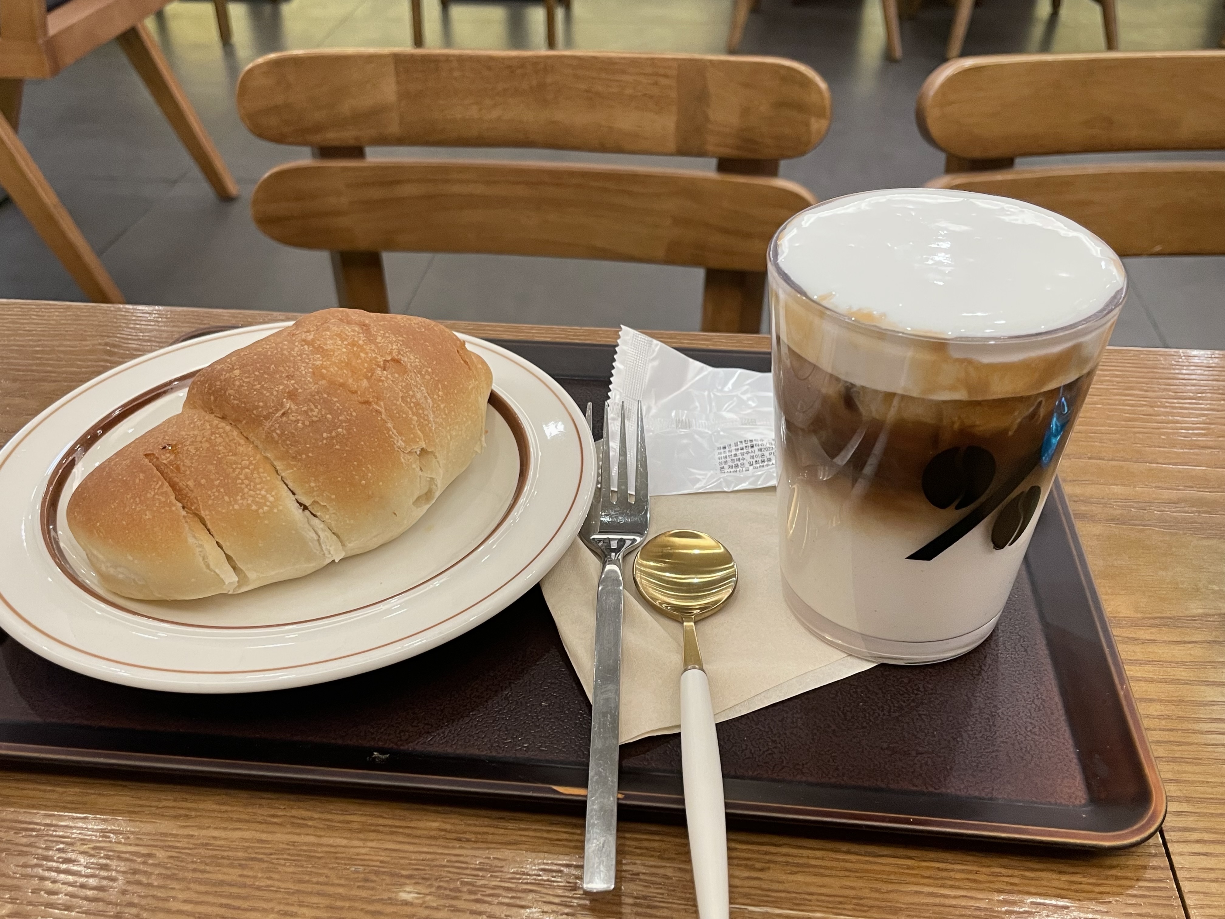 텐퍼센트 크림라떼