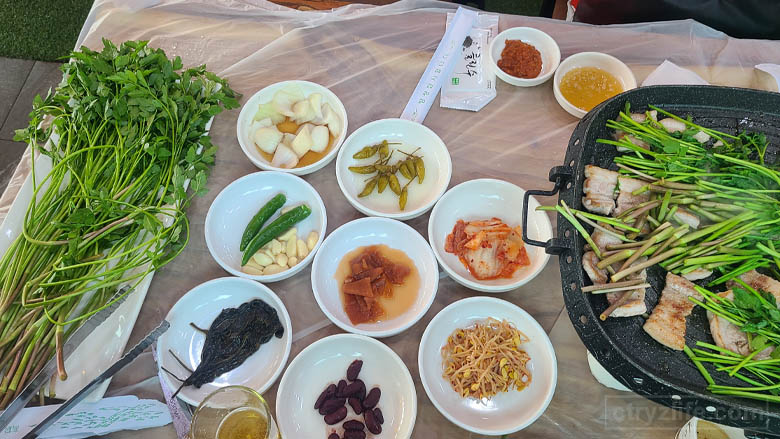 청도미나리-맛집-세팅