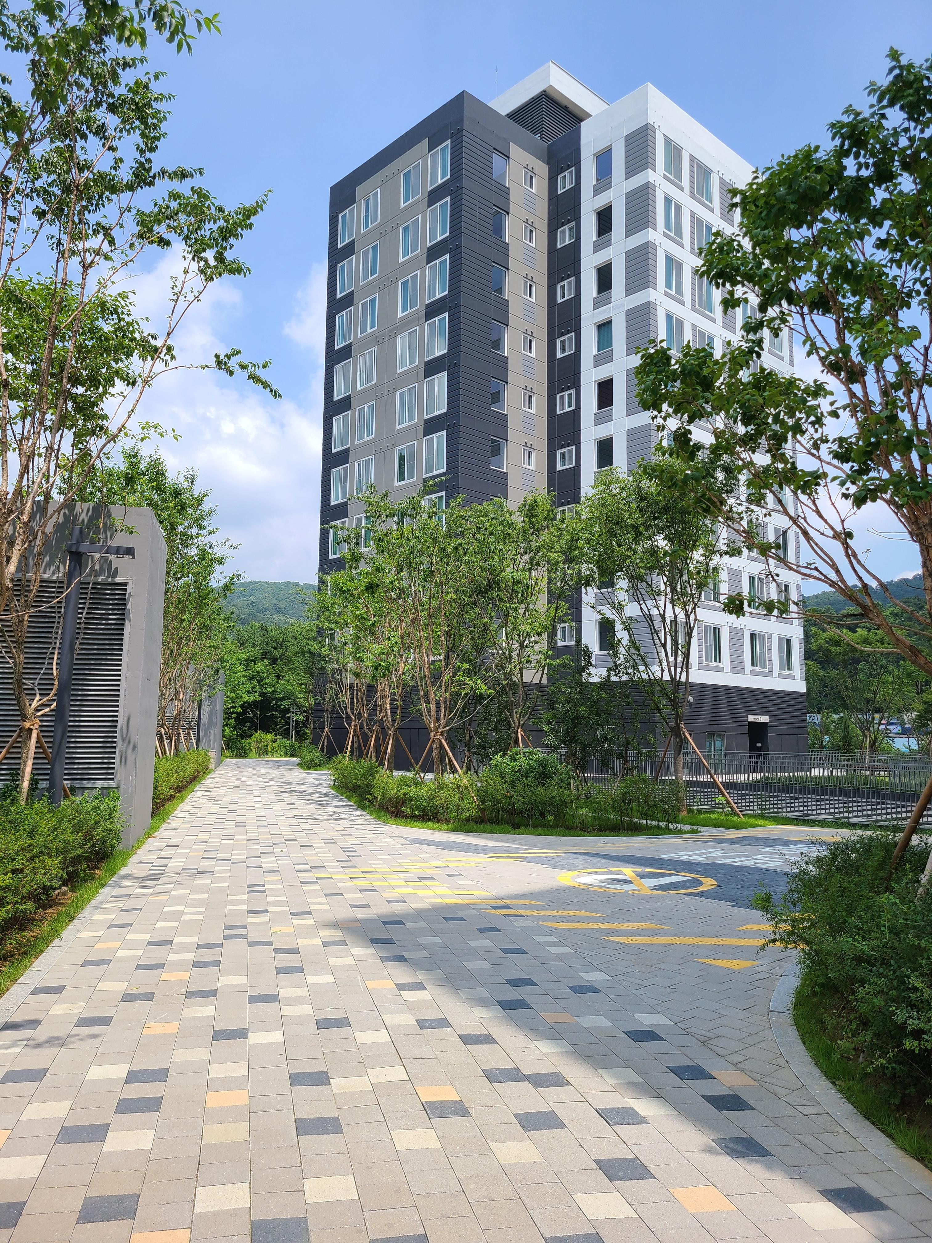 시그니처 광교 1차 상가 및 정원9