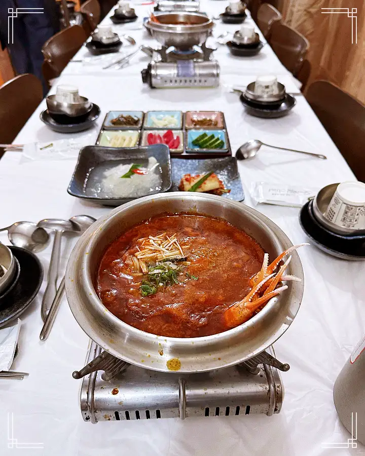 식객 허영만 백반기행 붉은대게 문희경 편 대게 게짜박이 게살 돌솥 비빔밥 비빔만두 누룽지밥 솥밥 울진 맛집 소개