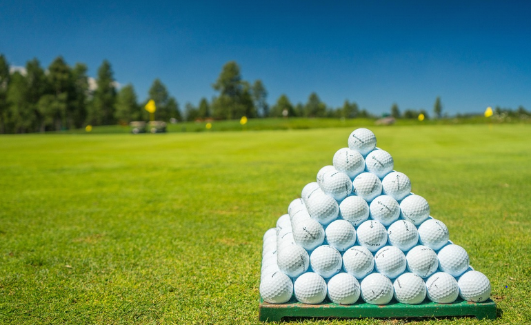 골프장과 골프공