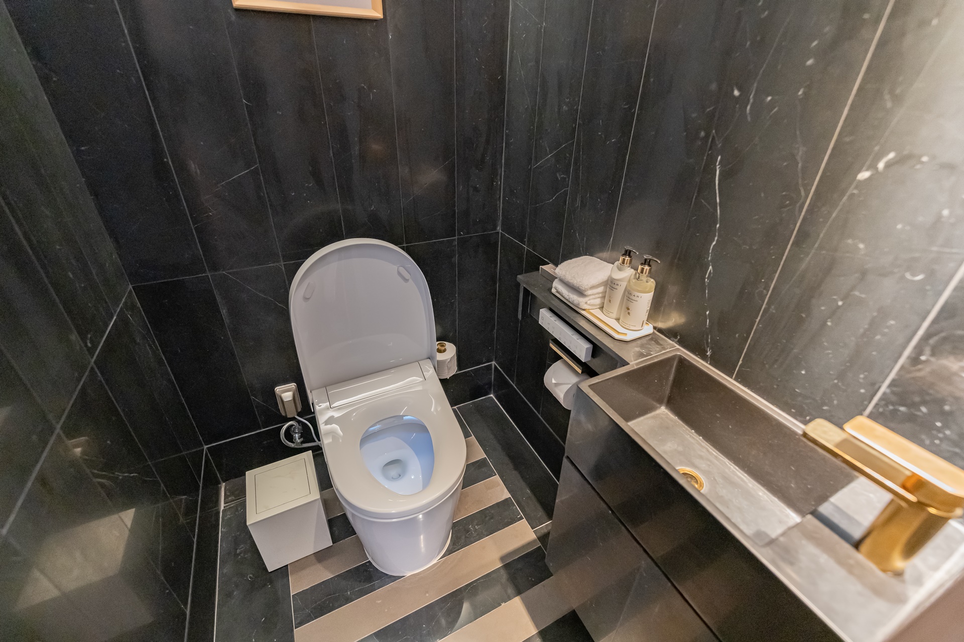 #JW메리어트 #JW메리어트제주 #JW메리어트제주리조트&스파 #범섬 #빌벤슬리 #서귀포호텔 #제주리조트 #제주메리어트 #제주여행 #제주호텔 #댄싱두루미 #더플라잉호그 #아일랜드키친