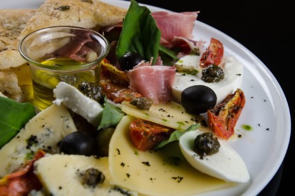 올리브유 하루 2스푼&amp;#44; 염증 줄이고 혈관 건강 지키는 놀라운 효능