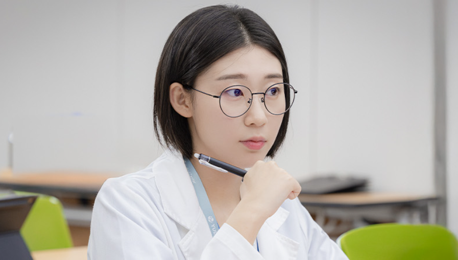 언젠가는 슬기로울 전공의 생활 기본정보 율제병원 홈페이지 인스타그램