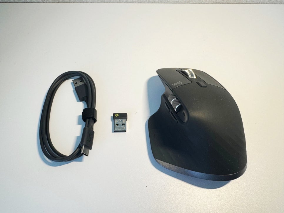 MX Master 3S 구성품 본체 USB-C 케이블 수신기