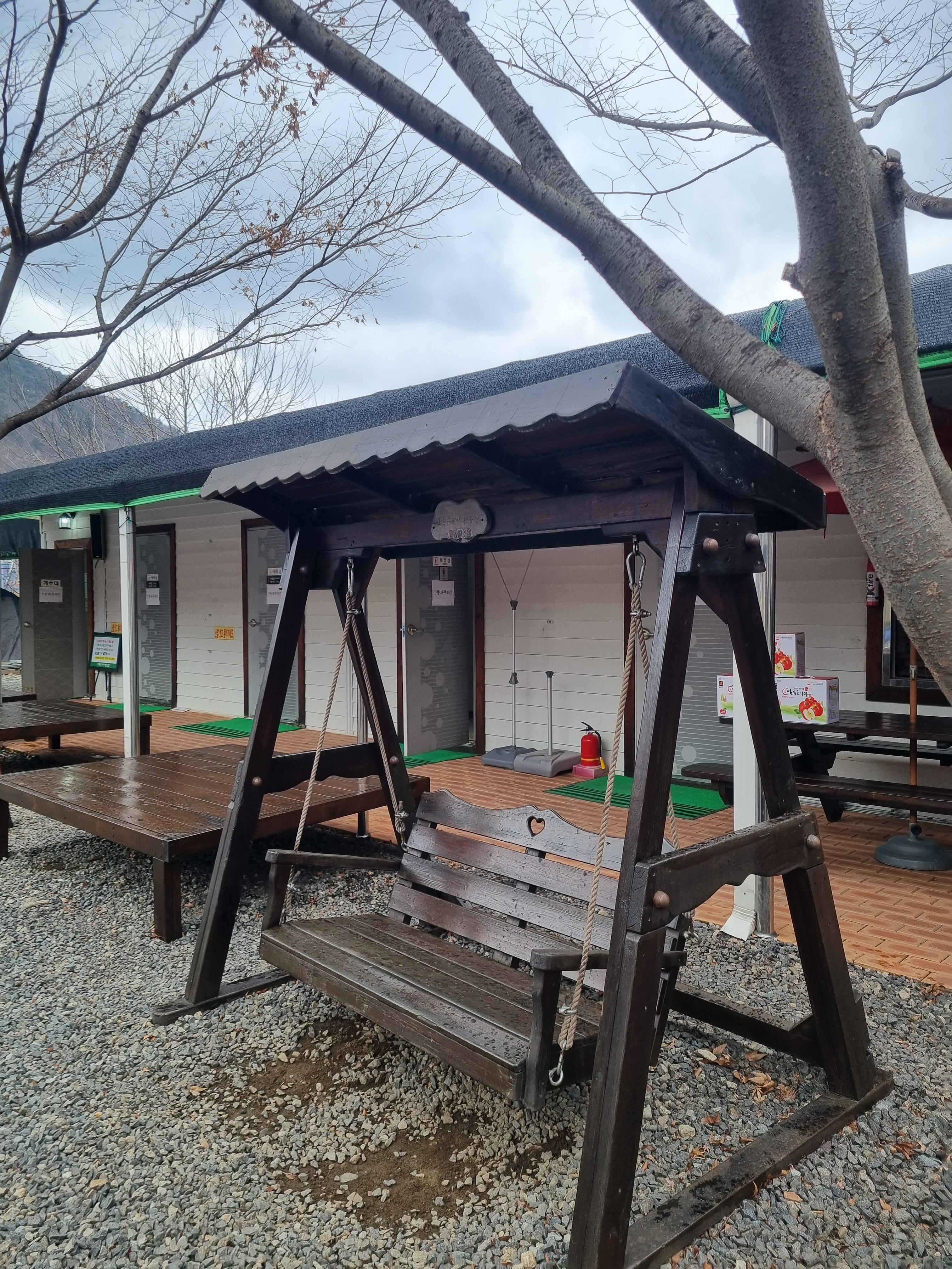 초록슈피아캠핑장