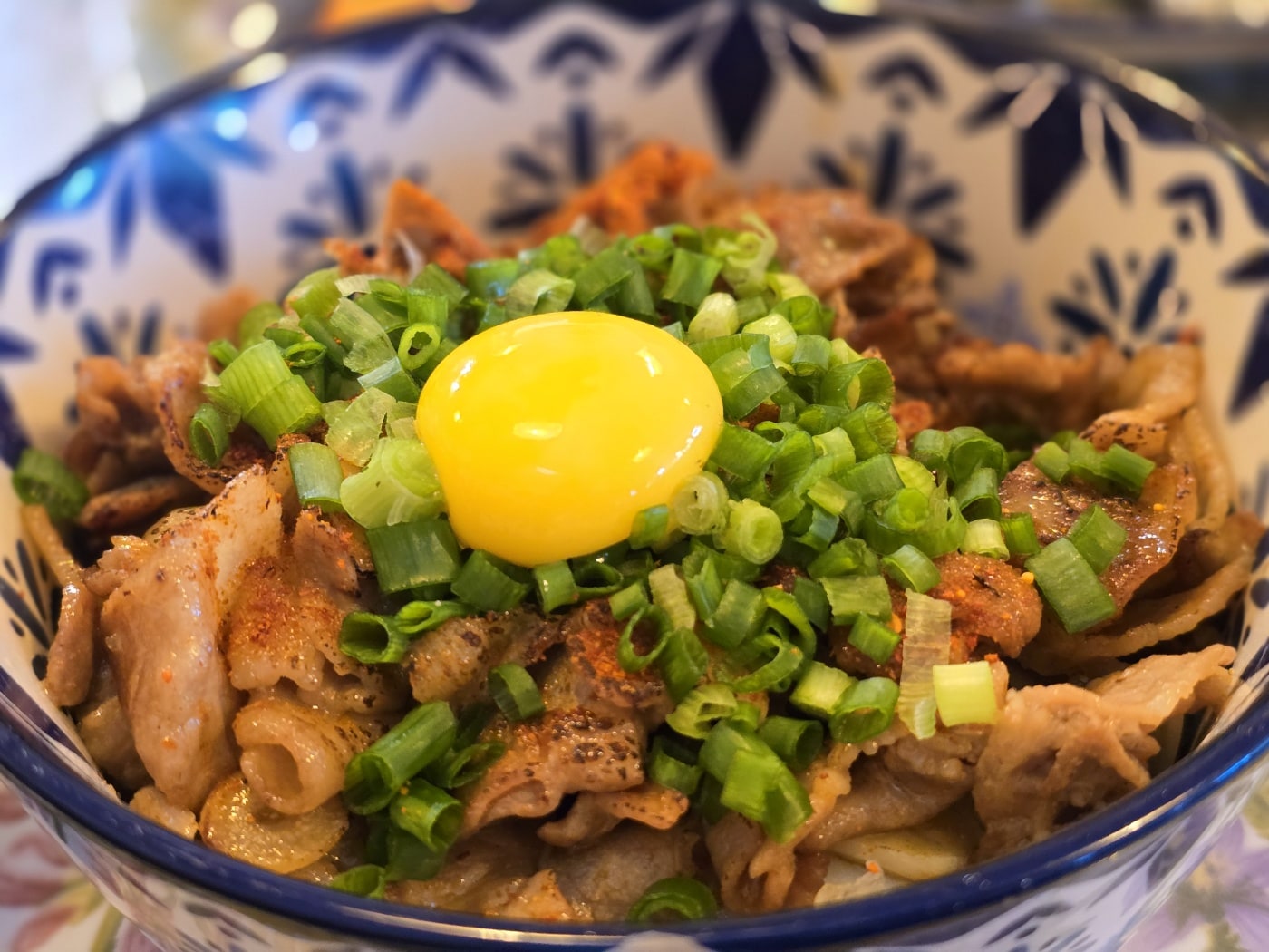 행궁근처맛집-이치하치-돼지고기-덮밥-노른자