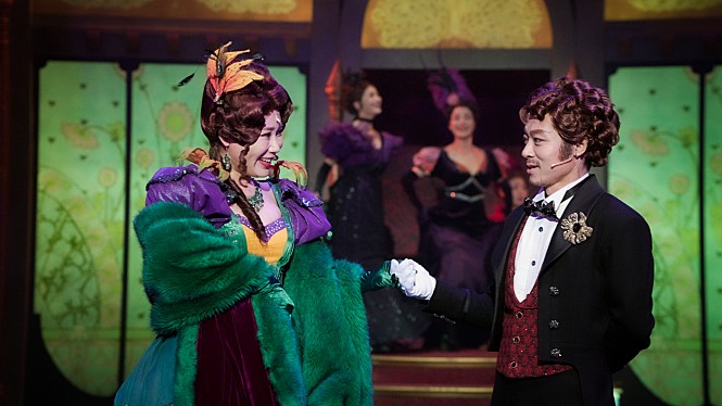 뮤지컬-팬텀-장면2