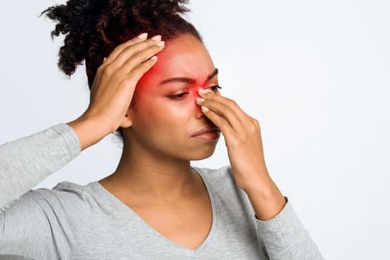부비동염(Sinusitis): 원인, 증상, 치료 및 관리