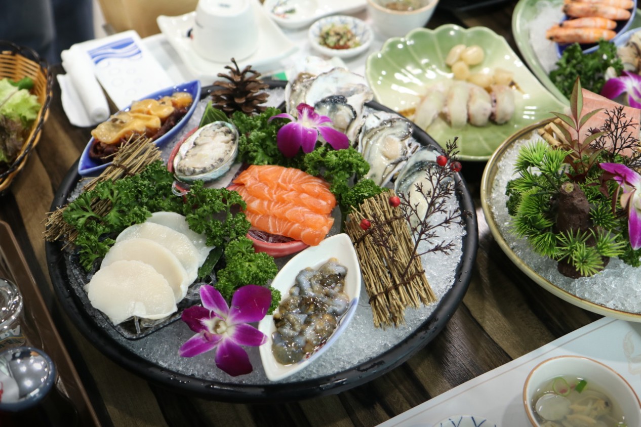 스끼다시 많은 군산 횟집 찾는다면? 비응항 앞 완도 횟집 추천드려요!