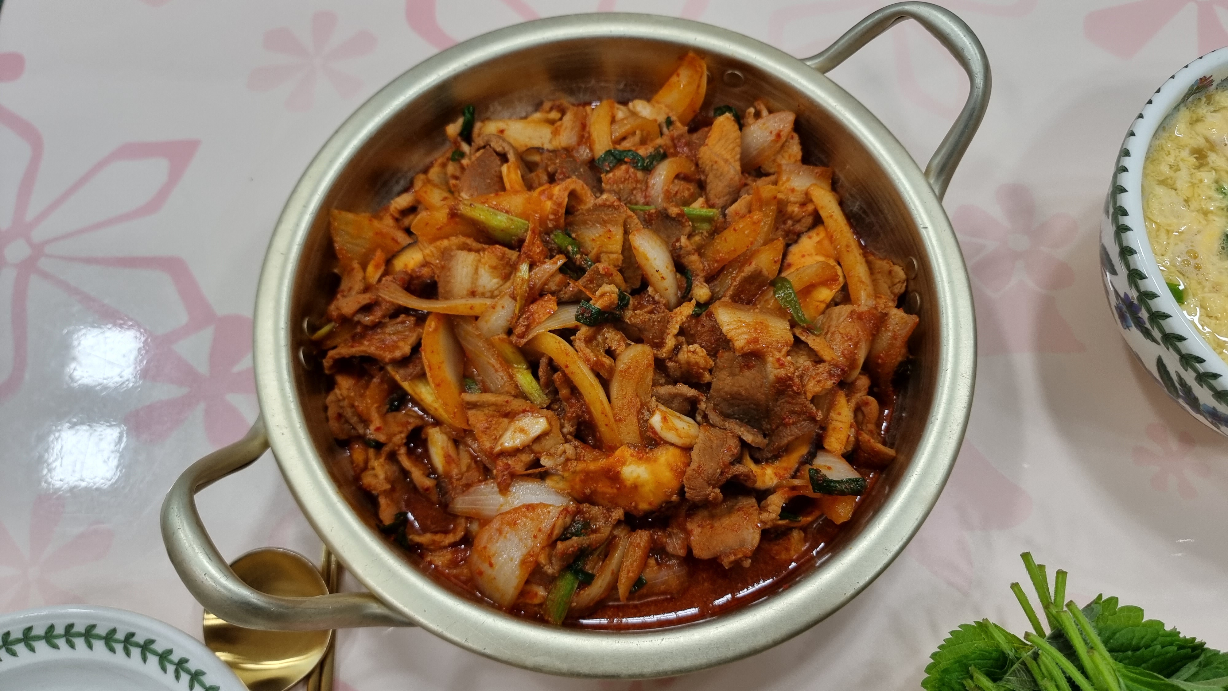 돼지 앞다리살 볶음짜글이