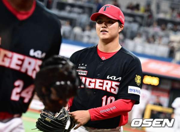 김태형 야구선수 나이 프로필 학력 KIA 타이거즈 투수 연봉 구속 주무기 분석 총정리