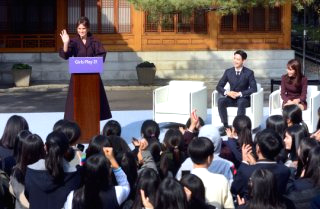 공개 반박 엡스타인 트럼프 와이프&amp;#44; 소개 관련성 부인