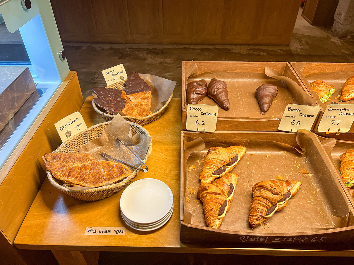 대구 베르겐 에스프레소 바 베이커리 진열대