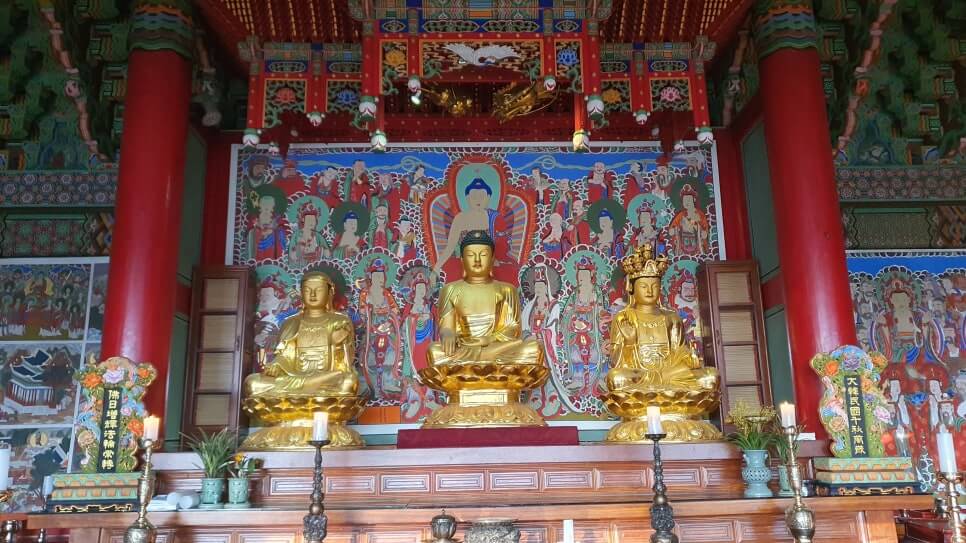 서울 봉원사 : 도심 속 천년 고찰, 한국 불교 전통문화의 보고