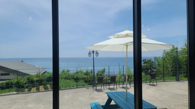 카페 이견대 바다뷰