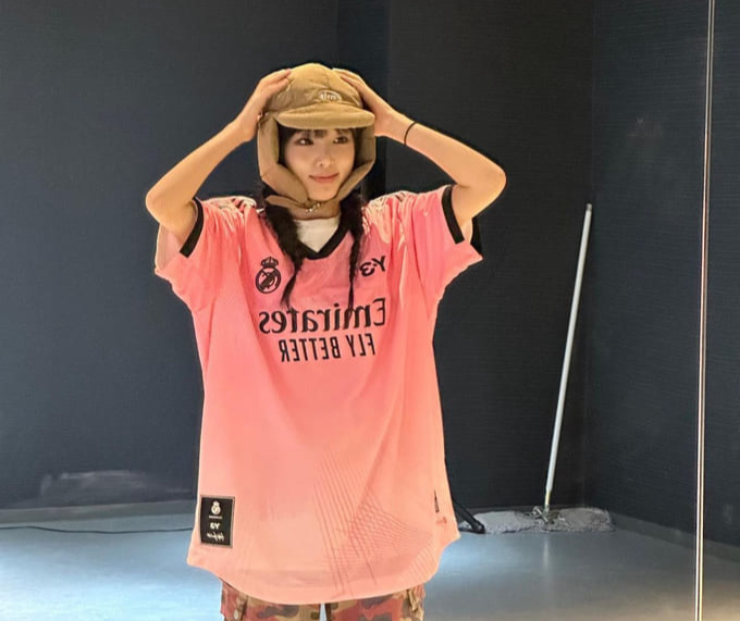 최예나 사복