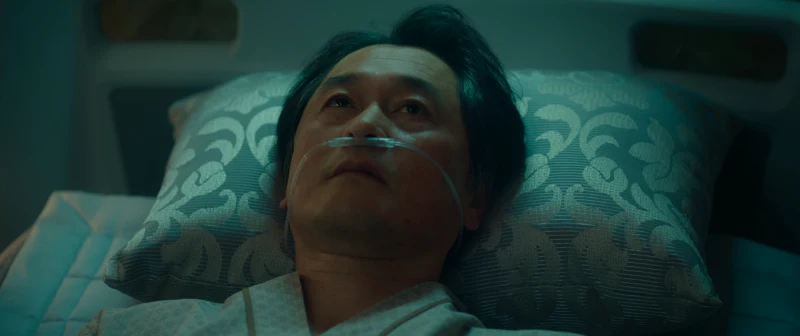 트렁크에서 정원의 아버지로 등장하는 김은석