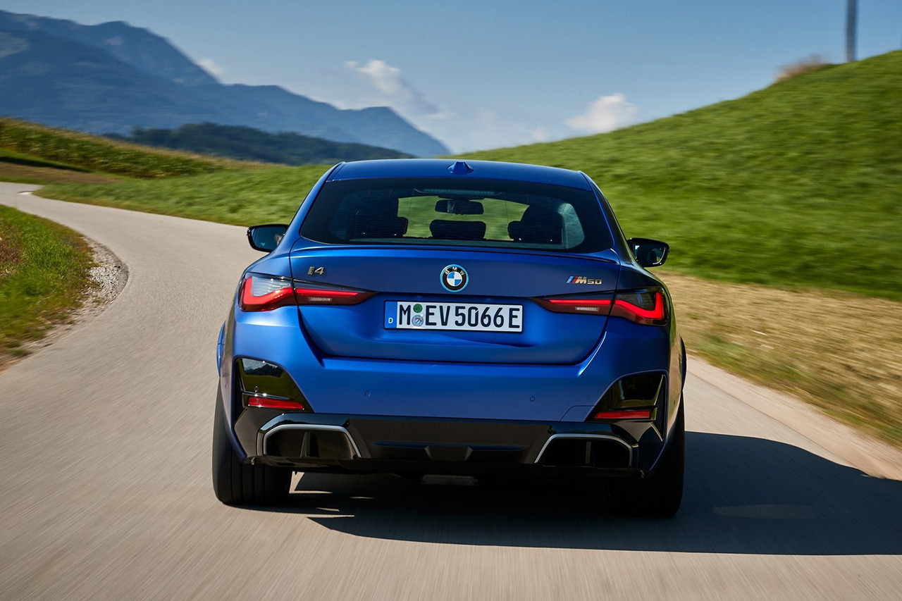 BMW i4