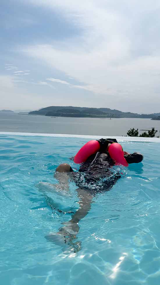 여수라테라스리조트-워터파크후기-바다보이는수영장