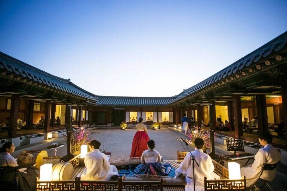 정순왕후 문화제의 한 장면