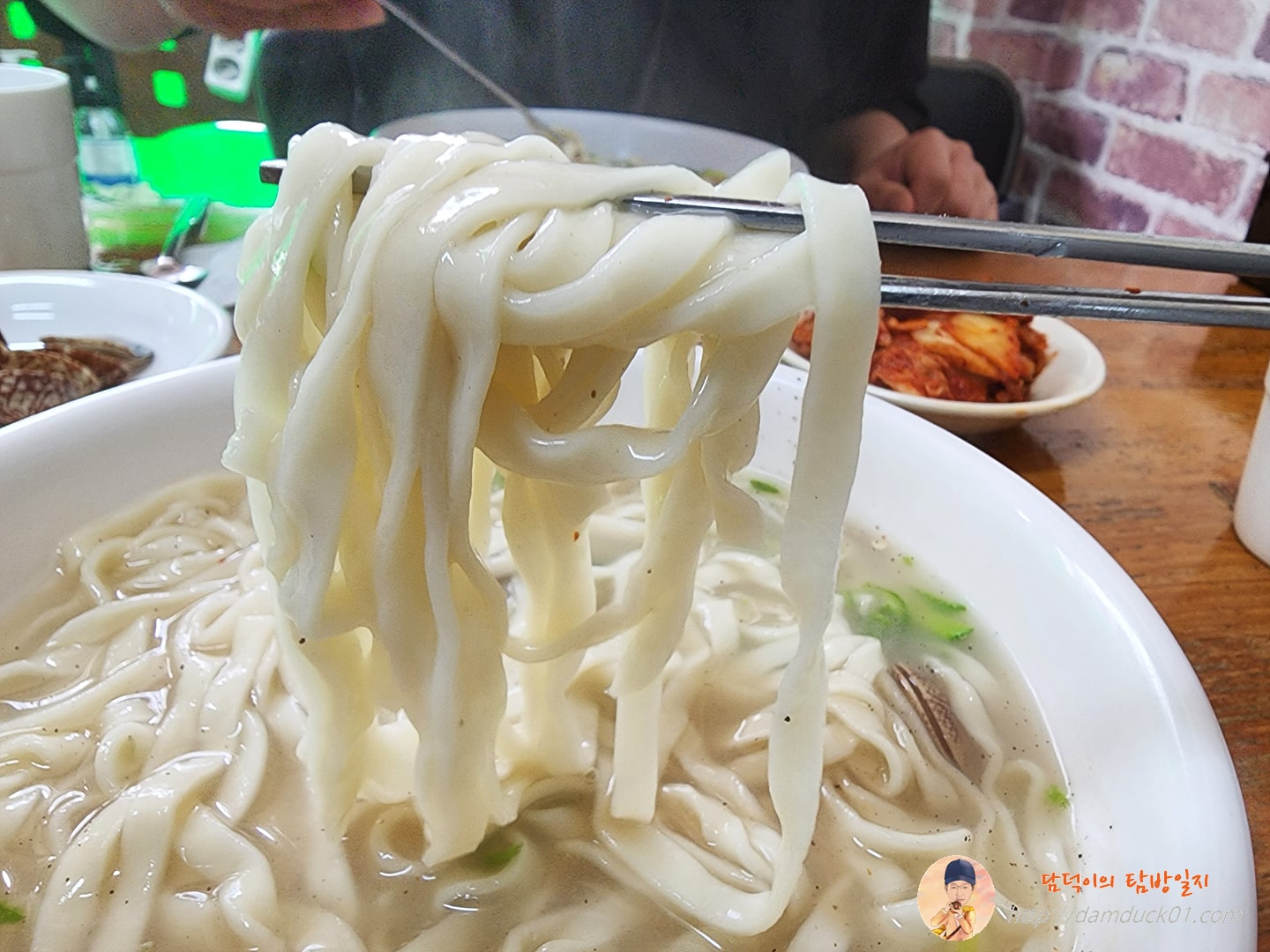 후추후추 한 젓가락