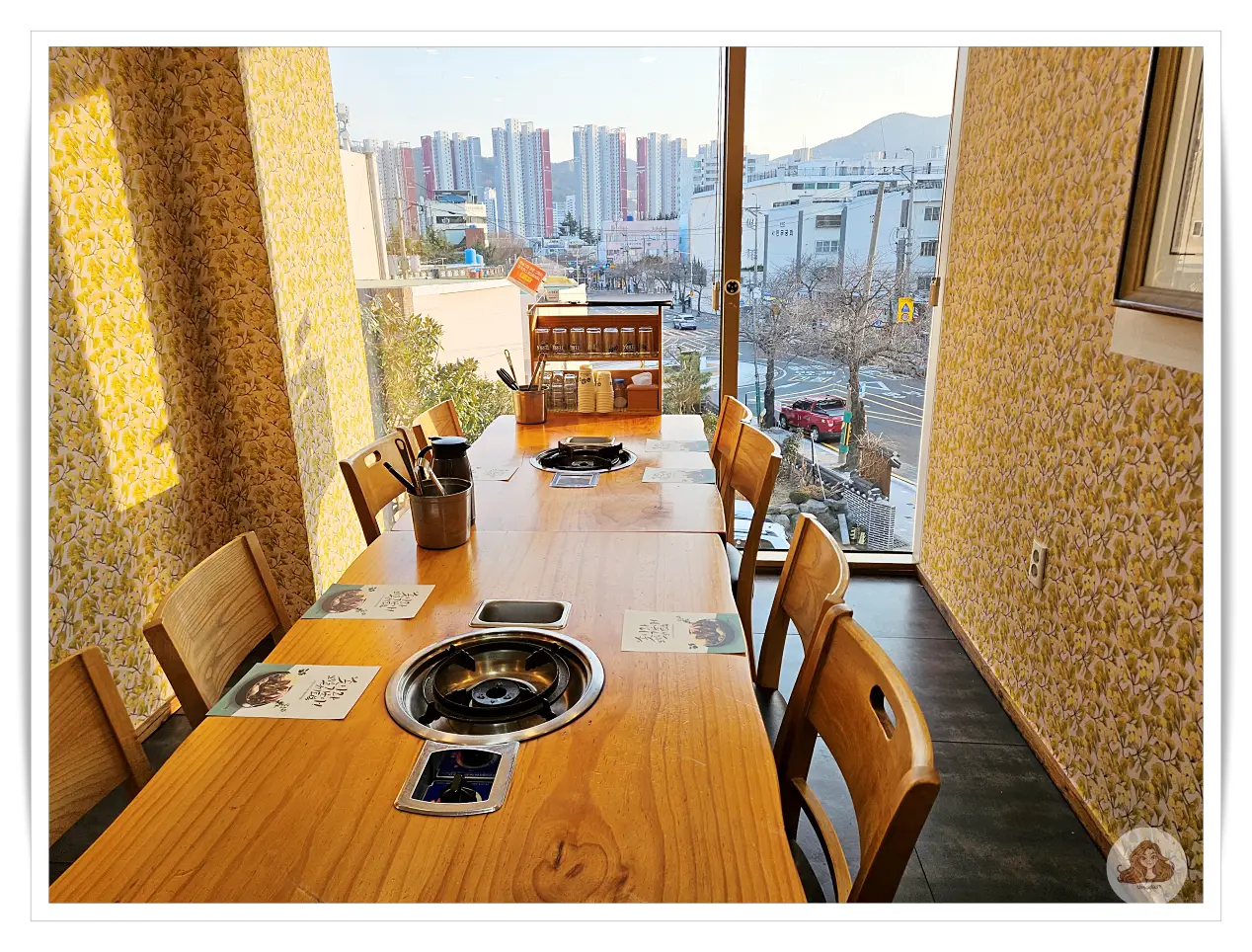 당감동-청와정-2층-룸-전경