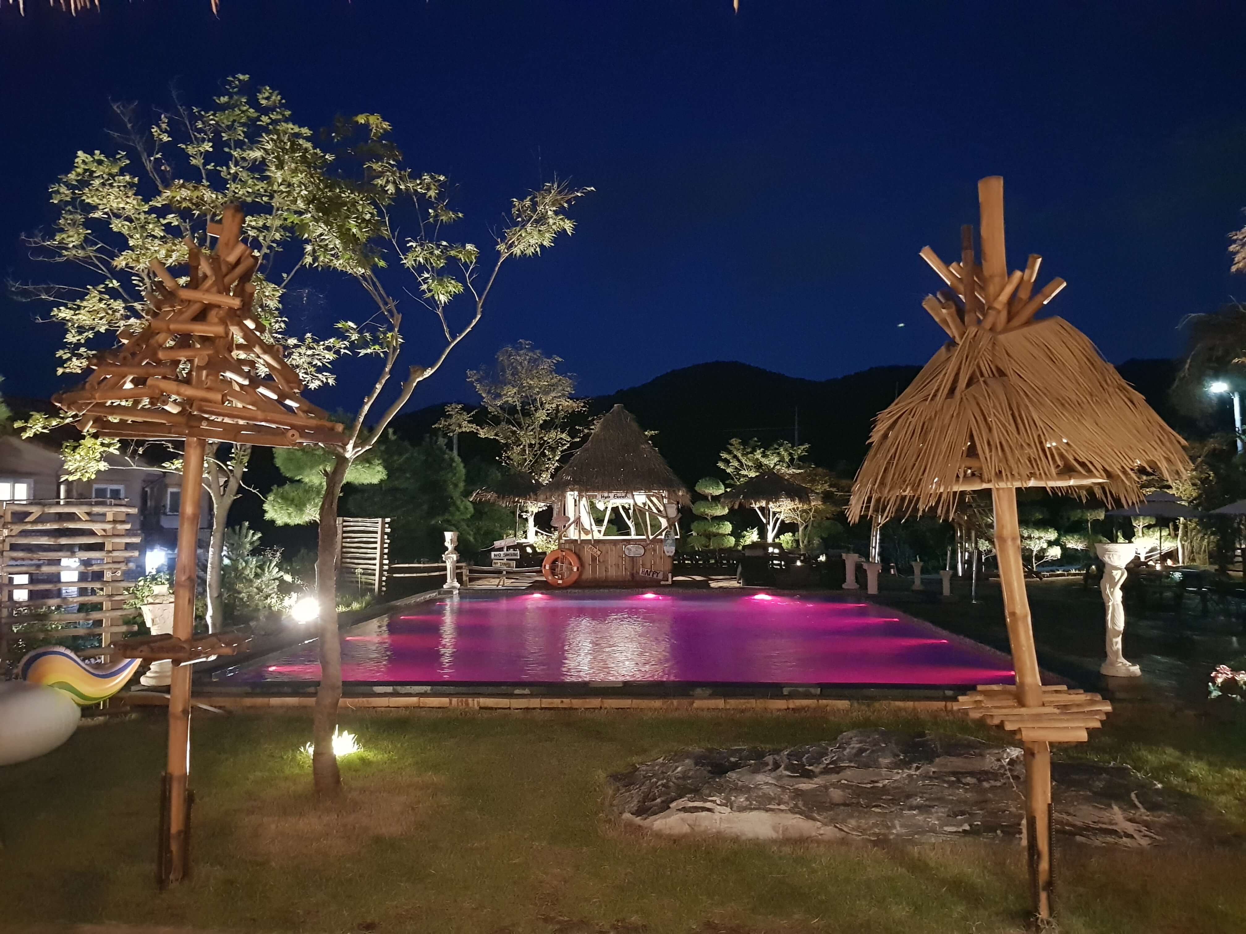 중휴림-노천탕