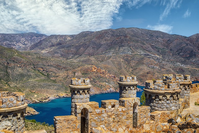 스페인과 포르투갈의 정치적 갈등과 문학 유산