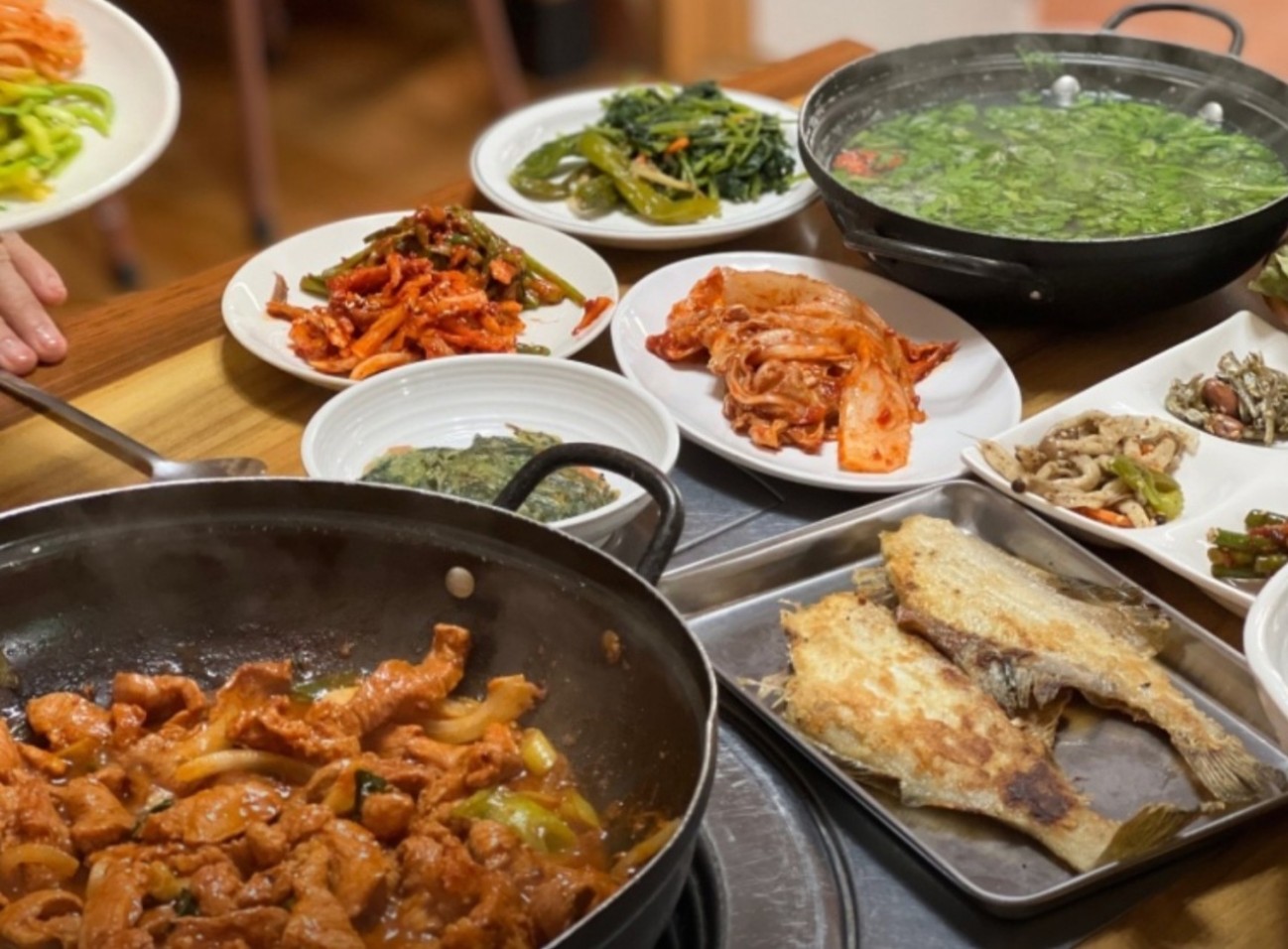 순천에서 만난 전라도 백반의 참맛, 거시기식당 돼지불백 리뷰