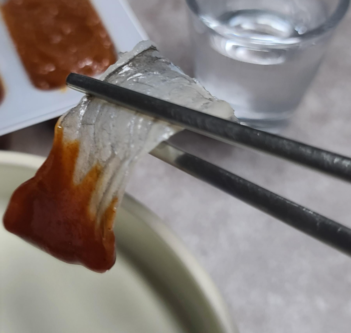 내돈내산 혼술 광어회 도다리회 안주 저녁식사 도다리회한점