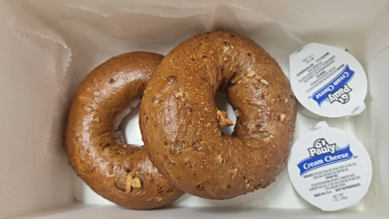 베이글과 크림치즈