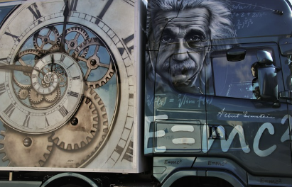 시간의 본질: 시간은 환상일까, 실재일까?