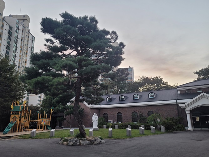 서울 대방동성당 소성전