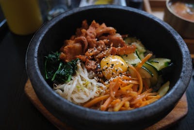 비빔밥의 영양학적 가치와 건강 효과