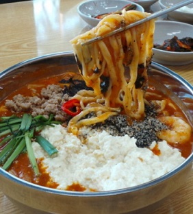 짬뽕순두부칼국수