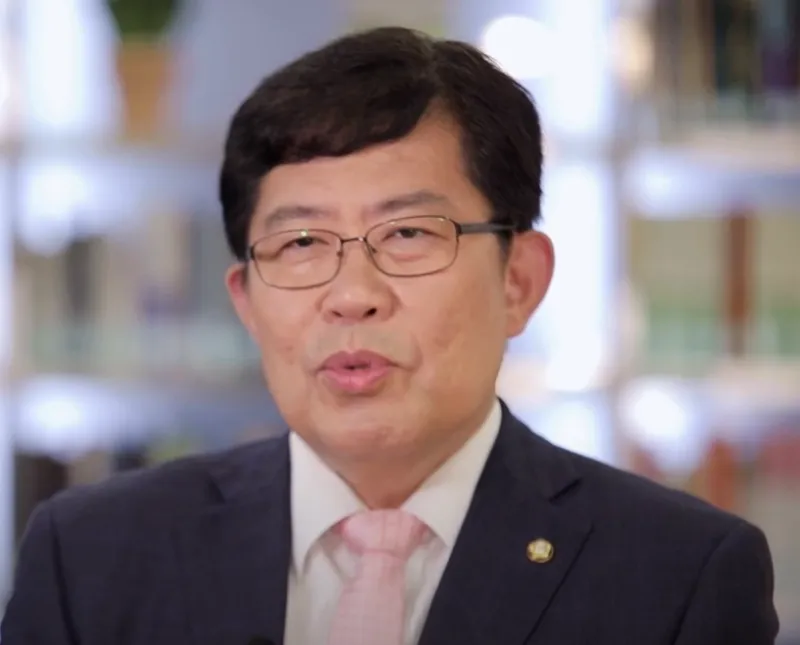 국회의원 인터뷰 사진55.webp