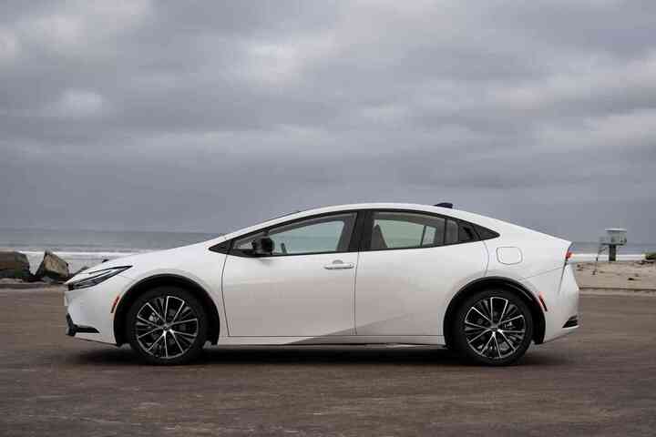 도요타 프리우스 5세대 하이브리드 연비 가격 국내출시 사전예약