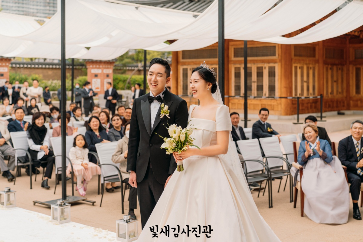 경원재 본식스냅 한옥웨딩 야외결혼식 36