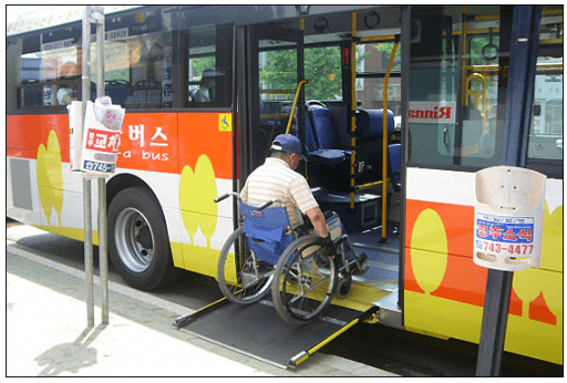 배리어프리 휠체어 버스 이동