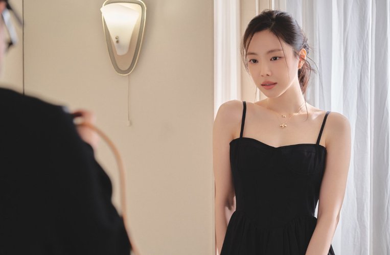 손나은-화보-촬영