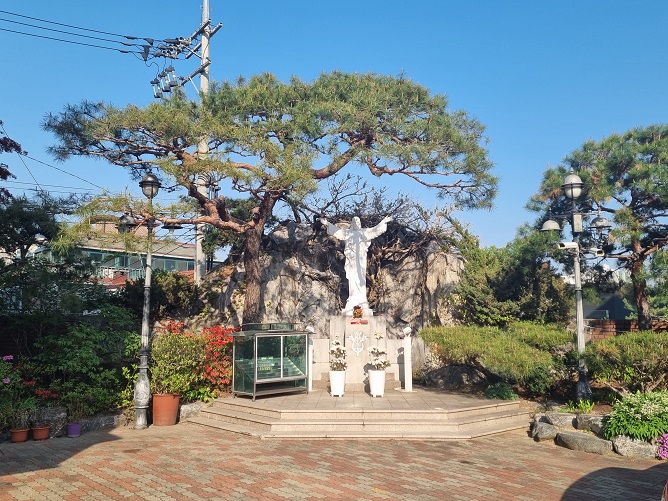 서울대교구 신당동성당 예수성심상
