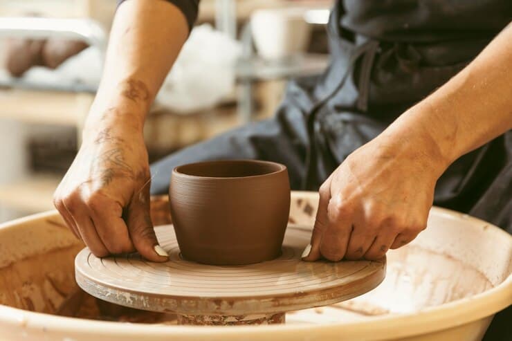 전통 도예 공예 체험이 마음 치유에 미치는 영향