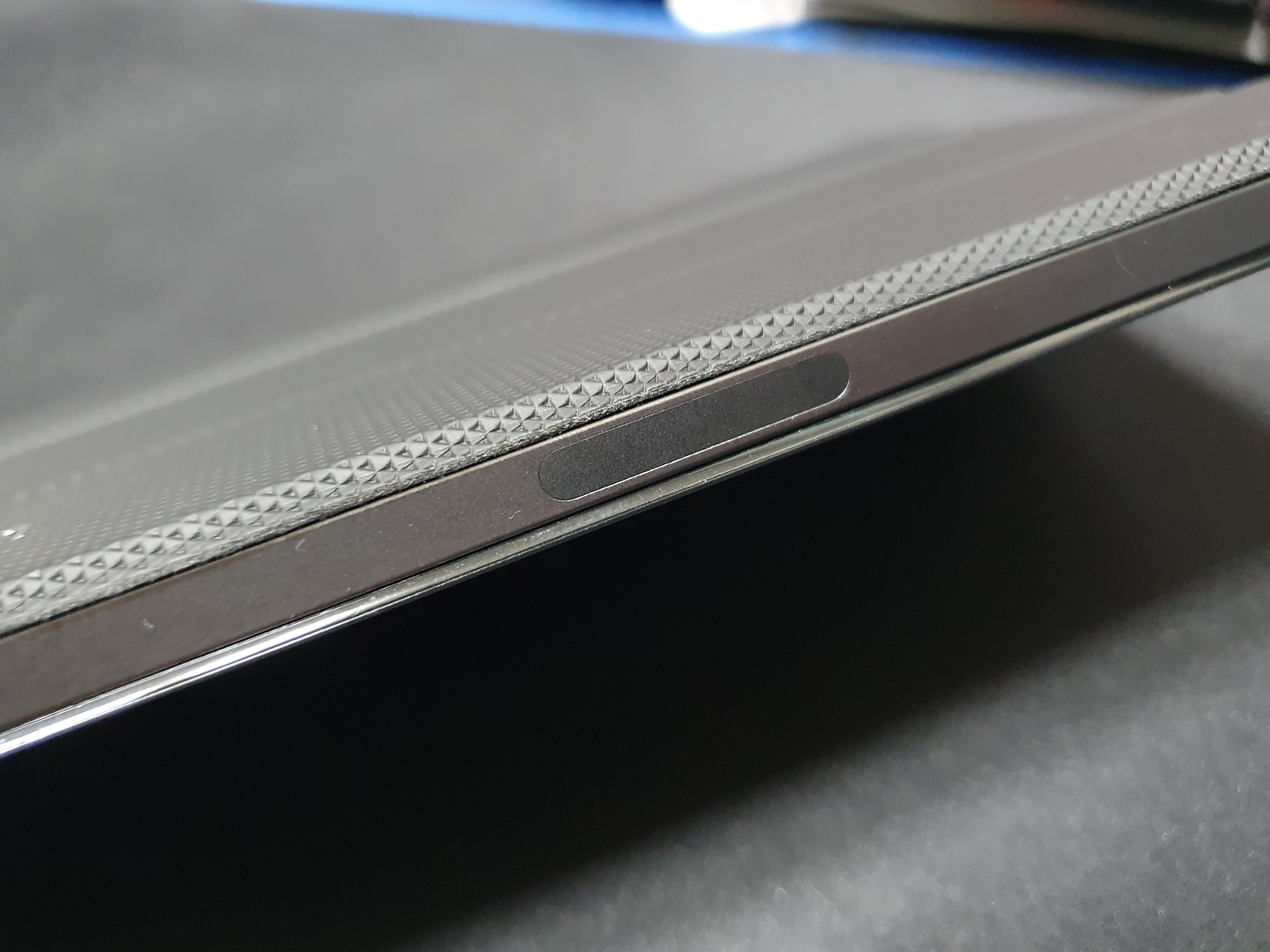 애플펜슬-부착자석