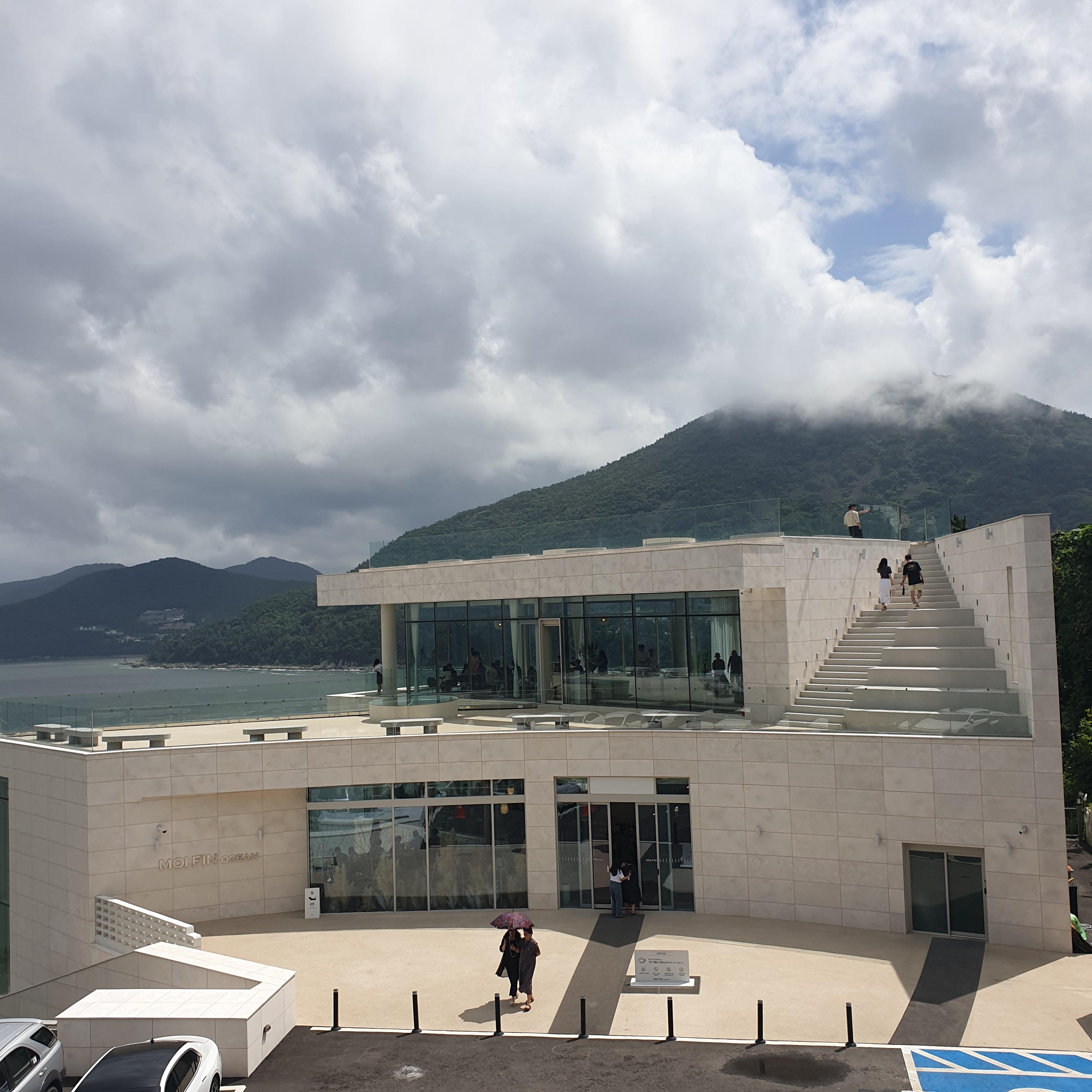 여수 카페 투어: 뷰카페 모이핀 오션(MOIFIN OCEAN) 소개