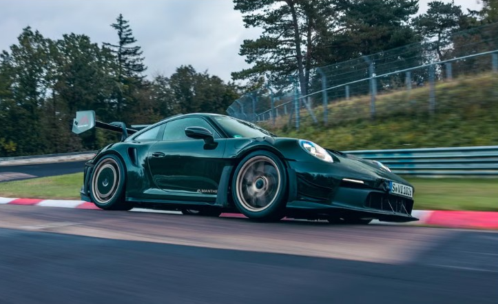 포르쉐 911 GT3 RS 멘타이 레이싱 키트