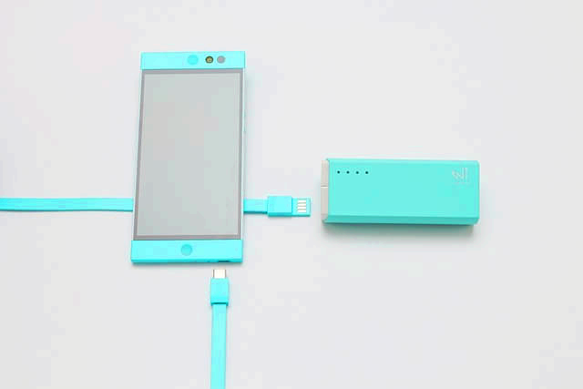 보조배터리와 휴대폰